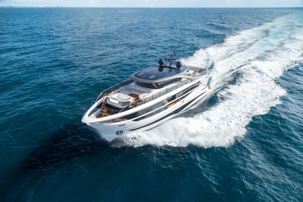 Discover the X95 Vista, a 29-meter super flybridge yacht with a top speed of 22 knots. Experience unparalleled luxury and expansive living spaces for up to 10 guests, perfect for extended voyages.