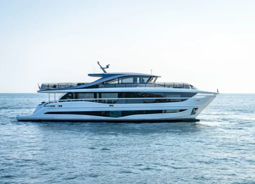 Discover the X95 Vista, a 29-meter super flybridge yacht with a top speed of 22 knots. Experience unparalleled luxury and expansive living spaces for up to 10 guests, perfect for extended voyages.