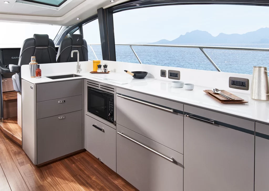 Discover the Princess V55, a sleek sports yacht with a top speed of 35 knots, luxurious interior, and intelligent space utilization. Perfect for blending performance and luxury.