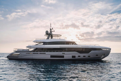 Azimut strengthens its presence in Spain with new strategic partnerships and the opening of two luxury boutiques in Puerto Portals and Madrid, catering to discerning yacht owners.