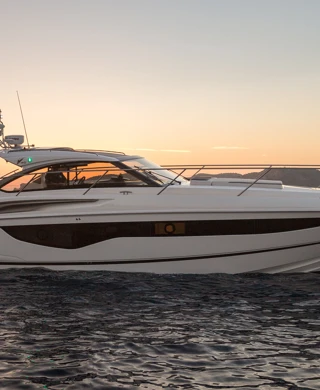 The Princess V40 combines sleek design, impressive performance, and outstanding seakeeping abilities. With a top speed of 38 knots and luxurious interiors, it promises an unforgettable yachting experience.