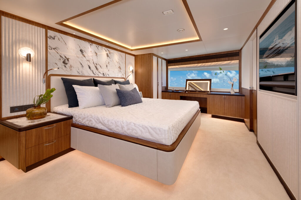 Horizon’s FD100 Hull 11 is a luxurious yacht blending ocean-inspired design with cutting-edge amenities, offering a unique, personalized yachting experience that embodies the sea's essence.