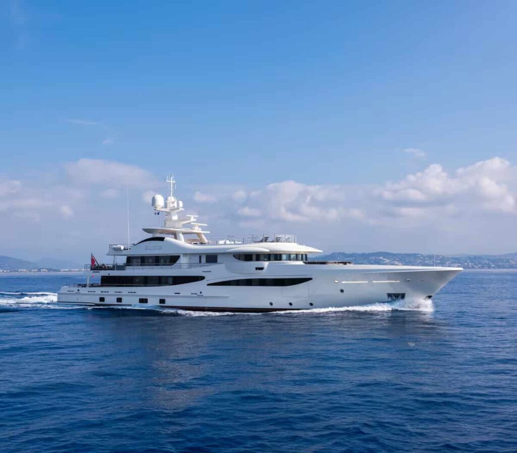 GIGAGI, a 55-meter custom superyacht, blends classic Hollywood glamour with modern luxury. Her elegant design, luxurious interiors, and impressive performance make her unforgettable.