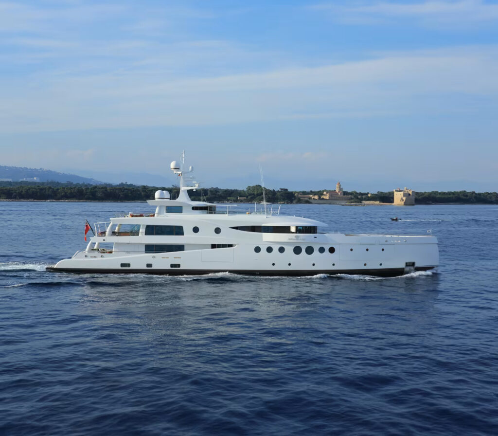 The 60m Madame Kate yacht combines Brazilian flair and luxury, featuring Tim Heywood’s Scimitar bow, vibrant interiors by Laura Sessa, and 5,000 nautical miles of cruising range.