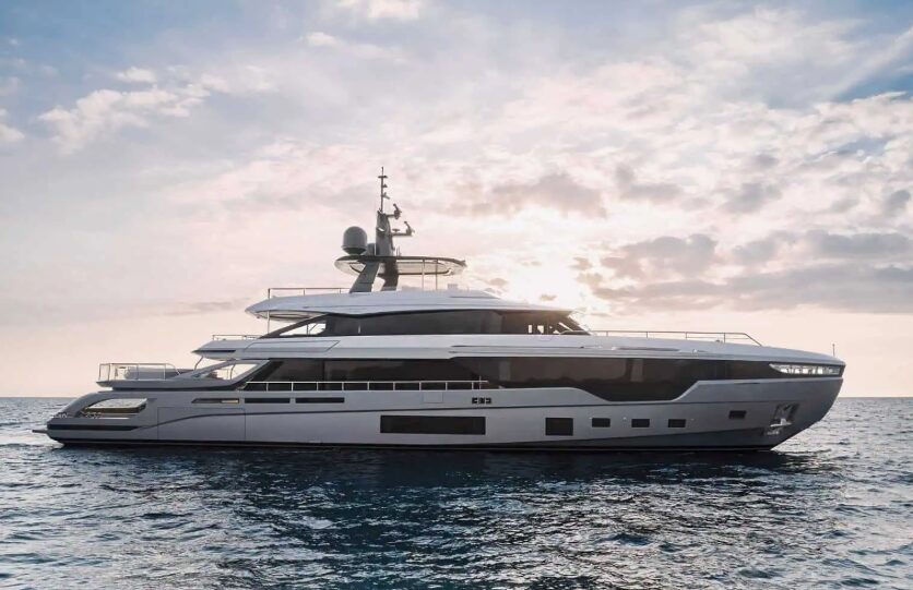 Azimut earns top honors in China, with the Seadeck 6, Grande Trideck, and Grande 26M recognized for innovation, sustainability, and luxury at prestigious 2024 yacht awards.