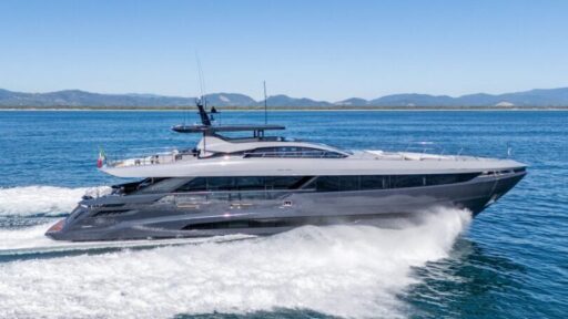 Overmarine Group starts 2025 with the launch of two stunning yachts, the Mangusta Oceano 39 and GranSport 33, showcasing luxury, innovation, and performance.