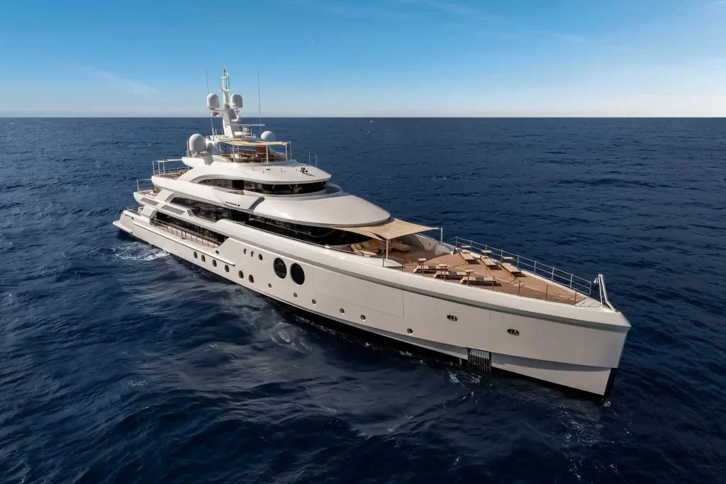 Benetti’s M/Y Kasper 7 wins Best Interior Design and Best Naval Architecture at the 2025 Design & Innovation Awards, blending luxury, efficiency, and cutting-edge design.