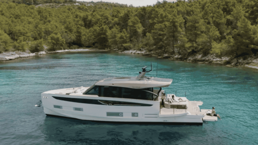 Azimut partners with YL YachtLounge as its official dealer in Austria, expanding its presence and offering premium yacht sales and services to Austrian buyers.